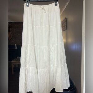 Aerie Classic white flowy skirt.